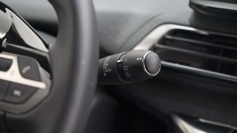 Car image 37