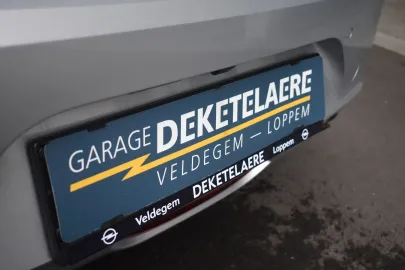 Car image 27