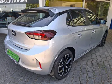 Car image 39