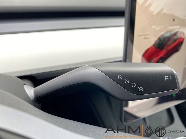 Tesla Model Y 220 kW image number 25