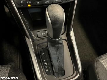 Car image 32