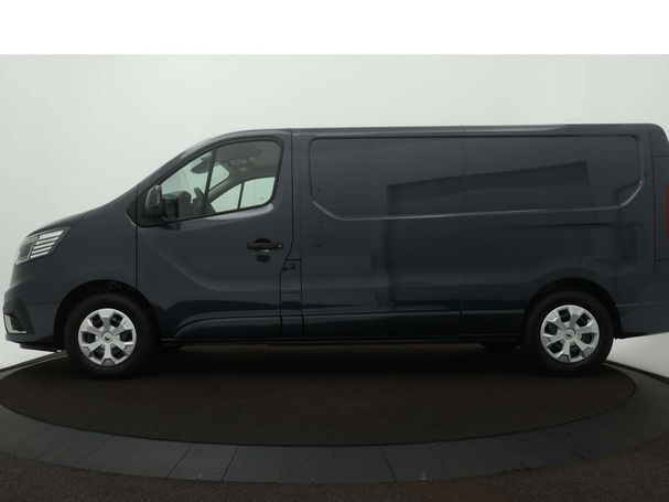 Renault Trafic L2H1 E-Tech 90 kW image number 4