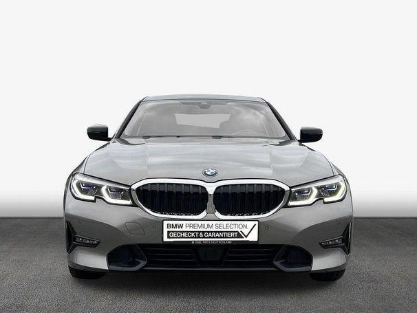 BMW 320d Sport Line 140 kW image number 2