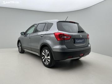 Car image 10