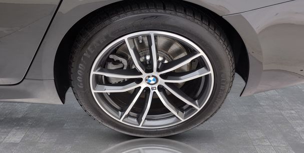 BMW 540d Touring M Sportpaket xDrive 250 kW image number 14