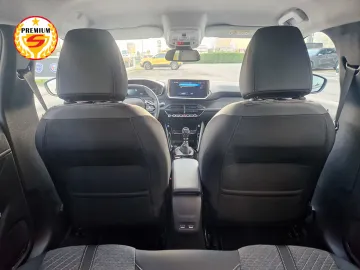 Car image 34
