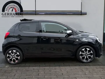 Car image 4