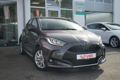 Car image 3