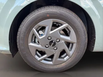 Car image 31