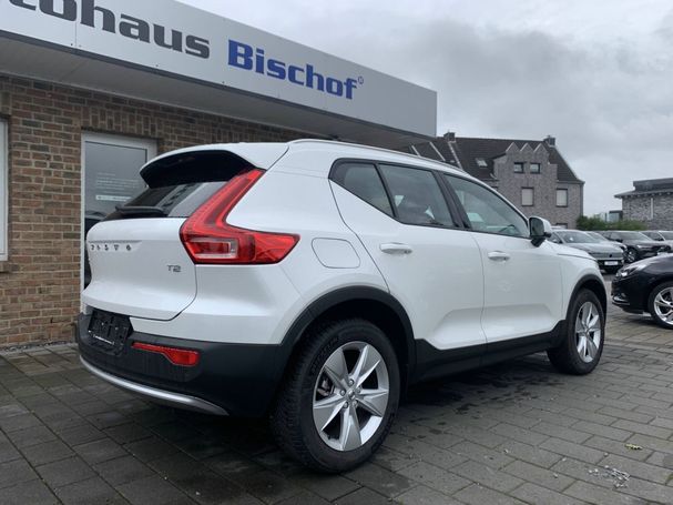 Volvo XC40 T2 Core 95 kW image number 7