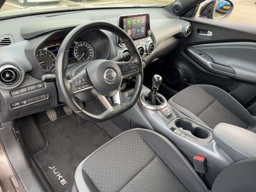 Car image 30