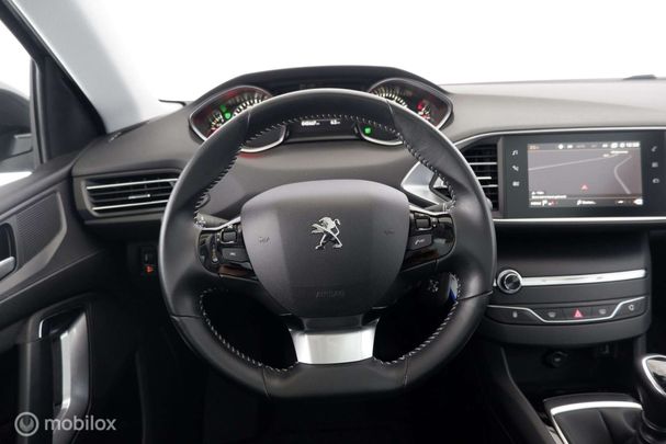 Peugeot 308 1.2 110 81 kW image number 11