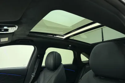 Car image 38