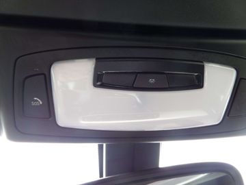 Car image 37