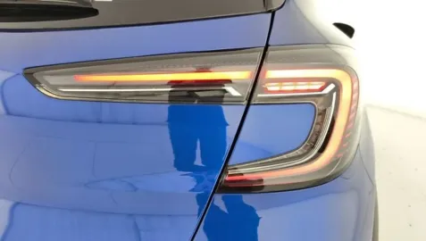 Car image 25