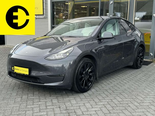 Tesla Model Y Long Range AWD 377 kW image number 48