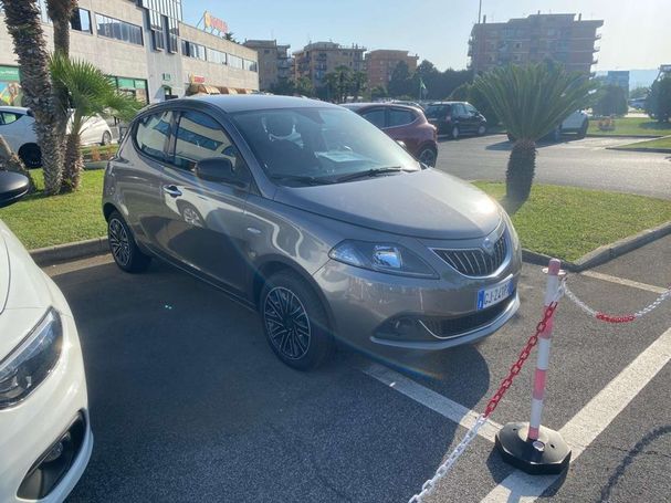 Lancia Ypsilon 51 kW image number 2