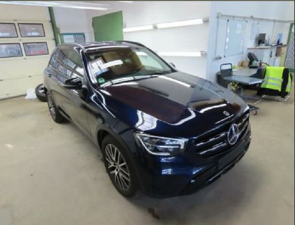 Mercedes-Benz GLC 220 d 143 kW image number 2