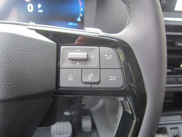 Car image 32