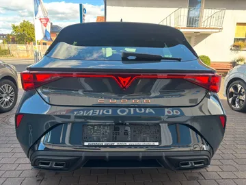 Car image 40