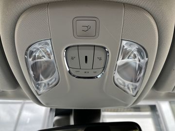 Car image 29