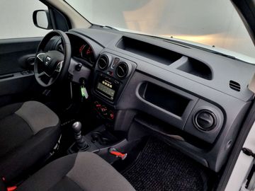 Car image 36