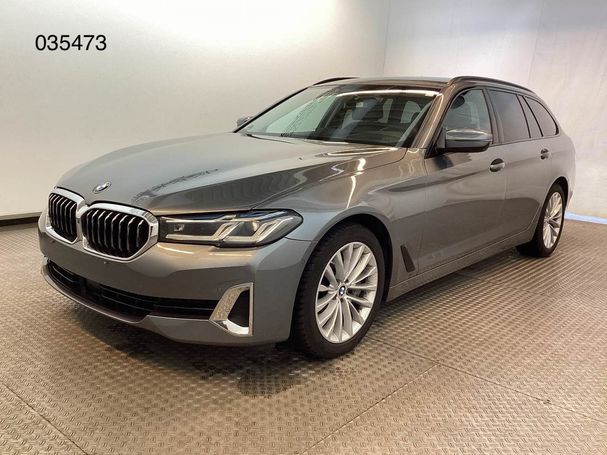 BMW 540d Touring Luxury xDrive 250 kW image number 1