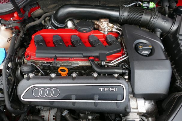 Audi RS3 2.5 TFSI quattro S tronic Sportback 250 kW image number 22