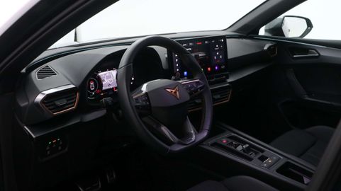 Car image 25