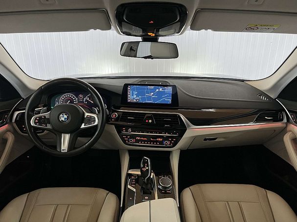 BMW 520d Touring xDrive Luxury Line 140 kW image number 17