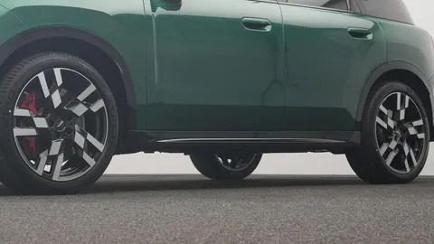 Car image 22
