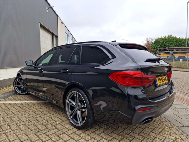 BMW 540i Touring xDrive 250 kW image number 6