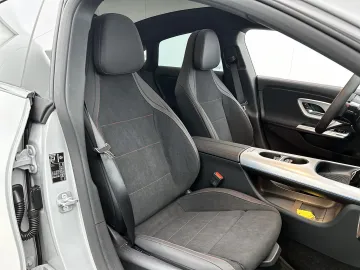 Car image 43