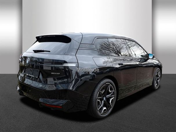 BMW iX xDrive50 385 kW image number 2