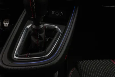 Car image 35