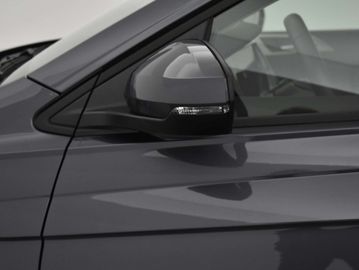 Car image 36