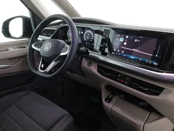 Car image 35