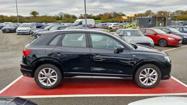 Audi Q3 35 TFSI S-line 110 kW image number 4