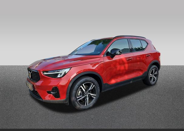 Volvo XC40 B4 Plus Dark 145 kW image number 1