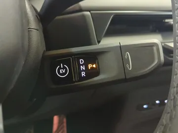Car image 29
