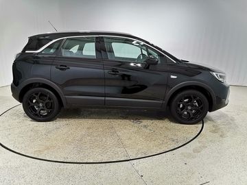 Car image 24