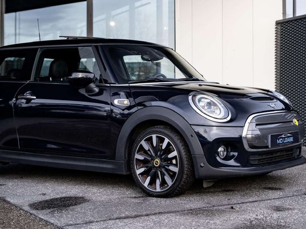 Mini Cooper SE M 135 kW image number 7