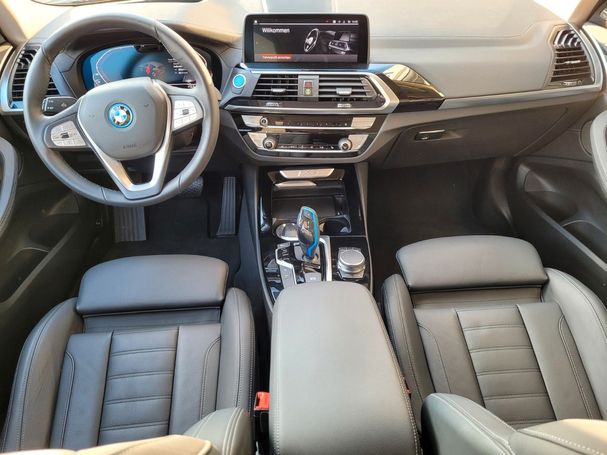 BMW iX3 Impressive 210 kW image number 9