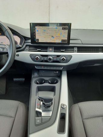 Audi A4 TFSI S-line 110 kW image number 12