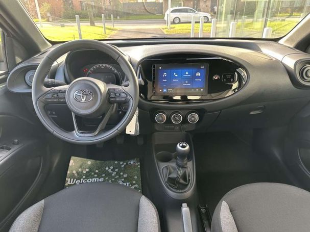 Toyota Aygo X 53 kW image number 4