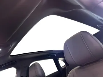Car image 36