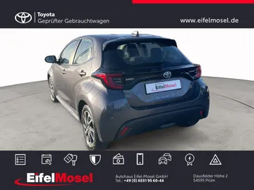 Car image 5