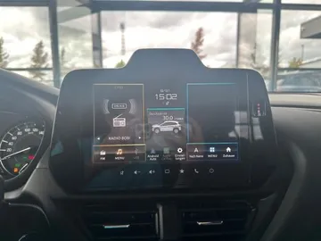 Car image 10