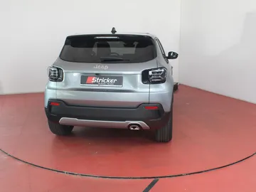 Car image 37