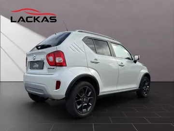 Car image 5